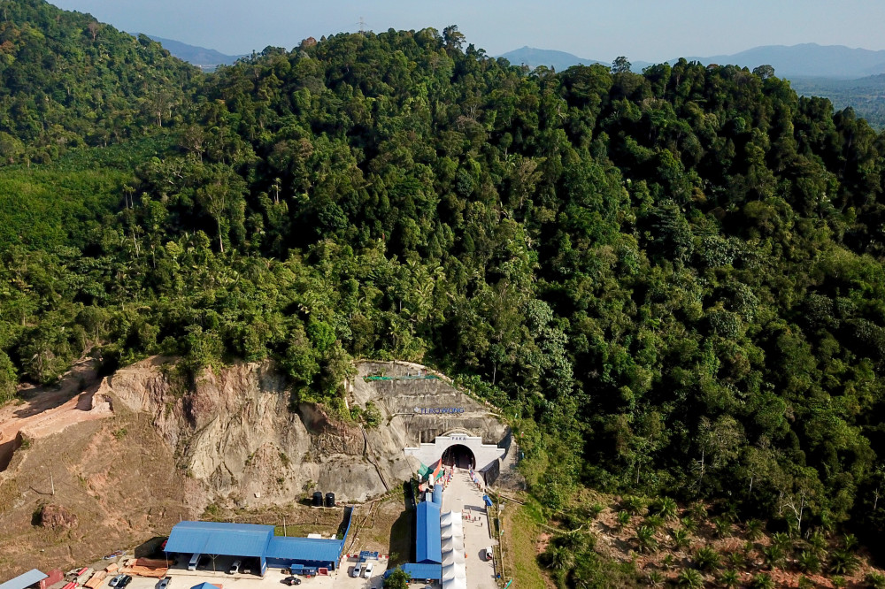 马来西亚启动东百丽国际海岸铁路项目首台隧道掘进机(组图)铁路
